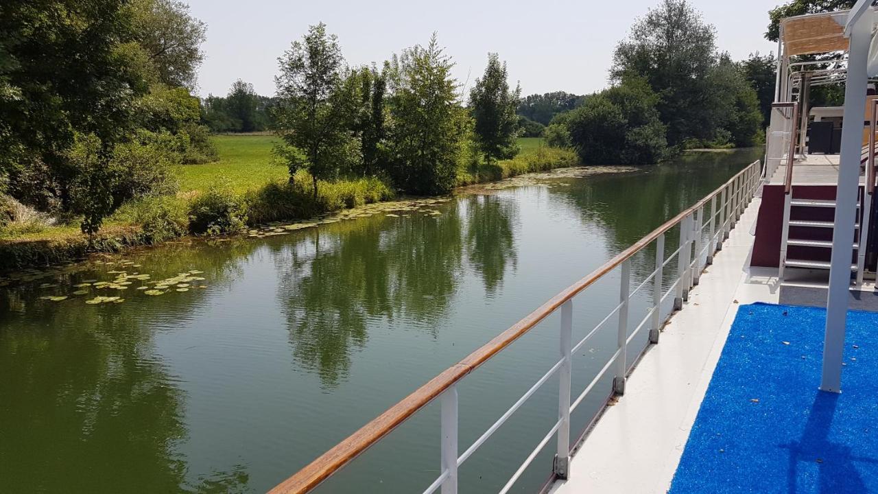 Péniche D'hôtes *