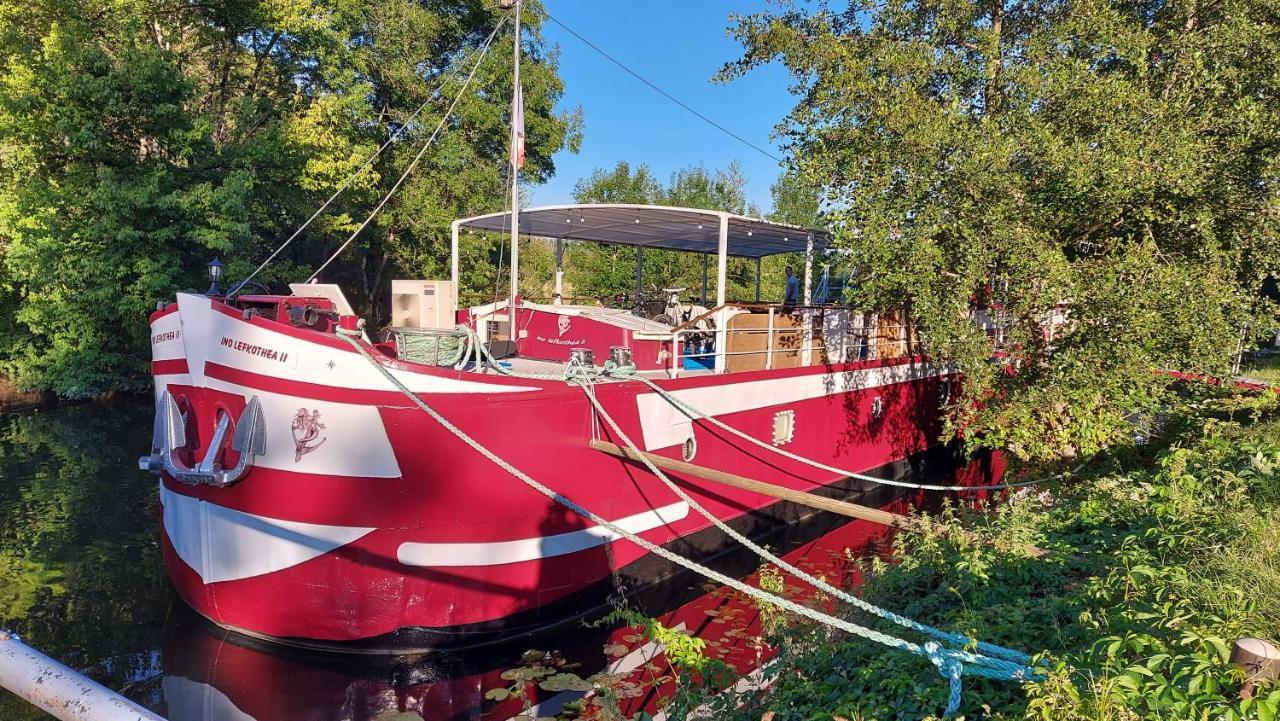 Péniche D'hôtes Couette-café