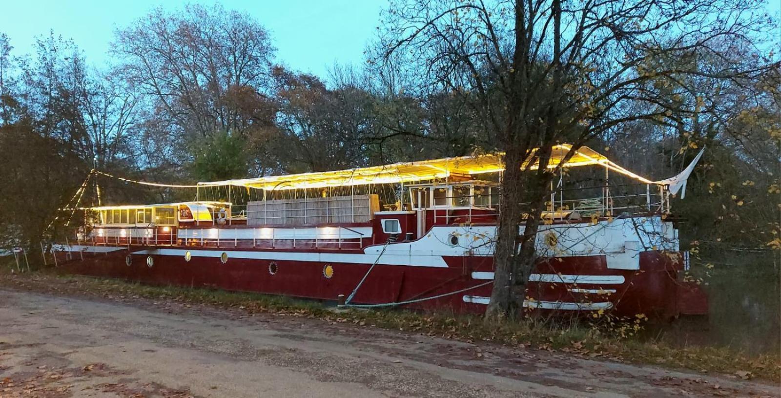 Couette-café Péniche D'hôtes *